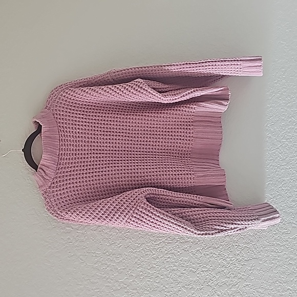 Altar'd state blush pink colored chenille cropped sweater - Picture 2 of 4